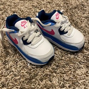 Nike Air Max - Size 6C